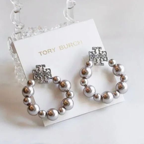 NWOT Tory Burch Silver Britten Dangle Pearl Loop Earring’s